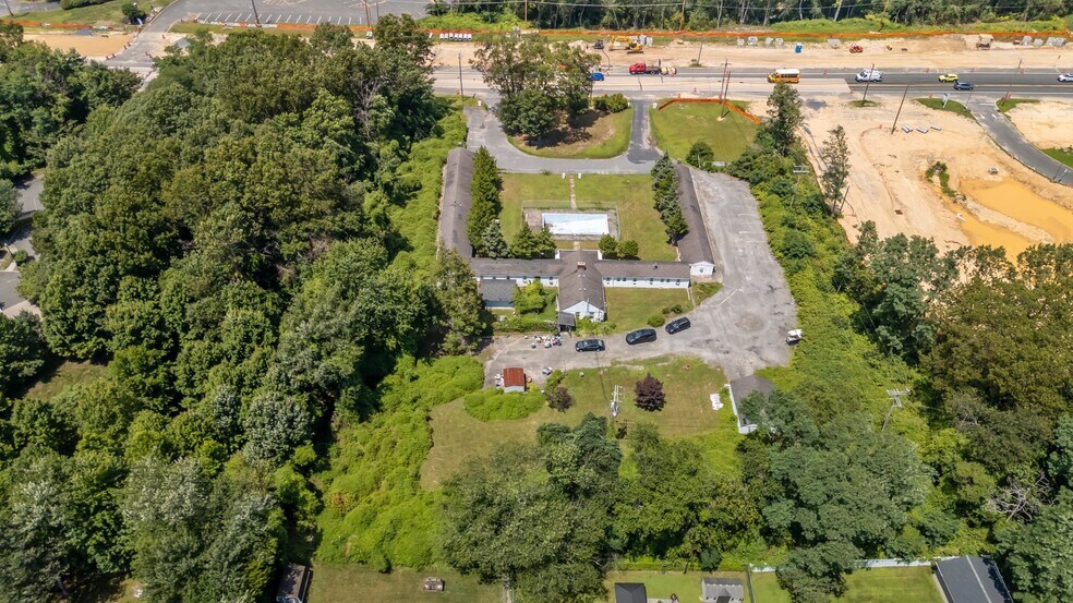 3304 Highway 66, Tinton Falls, NJ à vendre - Photo du bâtiment - Image 2 de 23