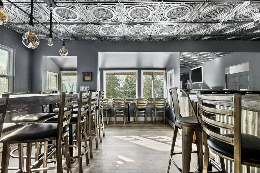 28670 CA-18 Hwy, Skyforest, CA for sale - Interior Photo - Image 2 of 19