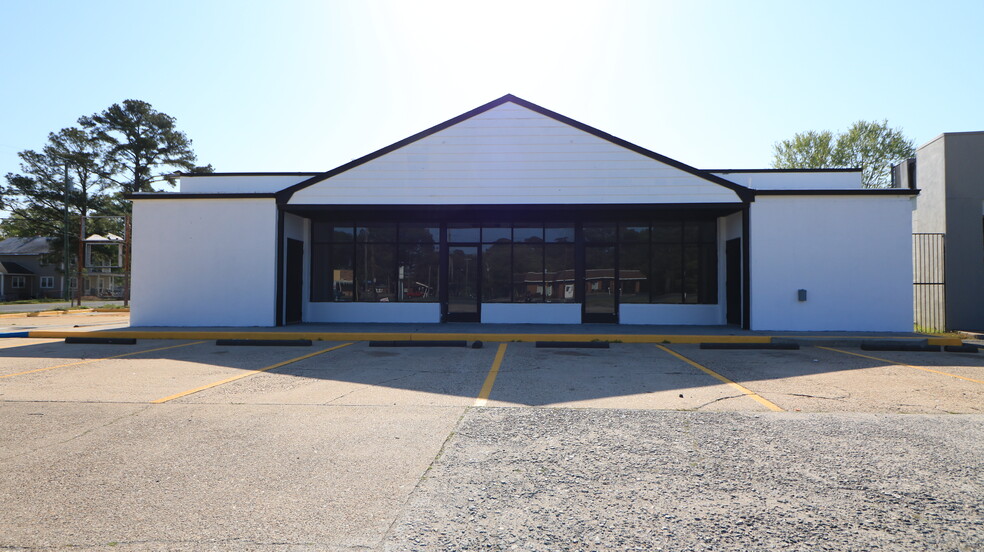 1081 N George Washington Hwy N, Chesapeake, VA for sale - Building Photo - Image 1 of 1