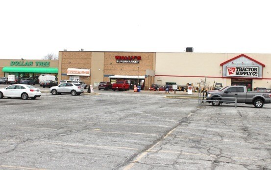 3180-3280 Gratiot Ave, Marysville, MI à louer - Photo du bâtiment - Image 2 de 6