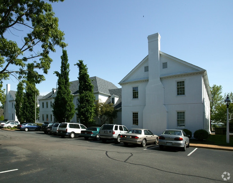 5008 Monument Ave, Richmond, VA for lease - Building Photo - Image 2 of 4