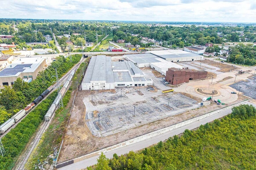 6565 Wells Ave, Saint Louis, MO for lease - Building Photo - Image 2 of 6