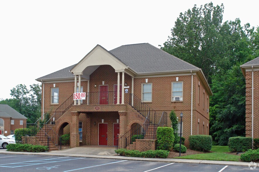 780 Pilot House Dr, Newport News, VA for lease - Primary Photo - Image 1 of 7