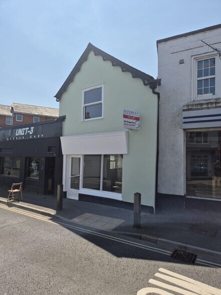 Avenue Rd, Freshwater à louer - Photo du bâtiment - Image 2 de 2