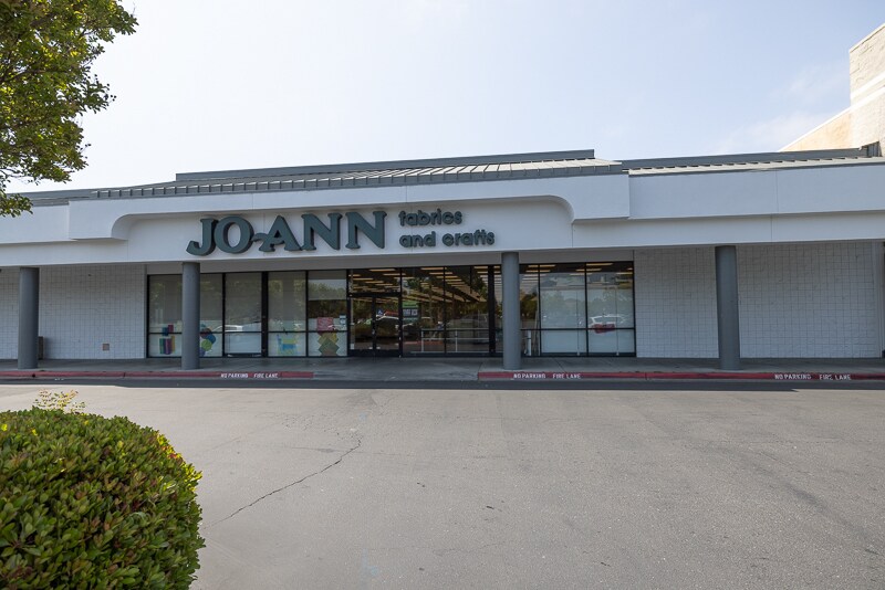 425 Rohnert Park Expy W, Rohnert Park, CA à louer - Photo du bâtiment - Image 3 de 12