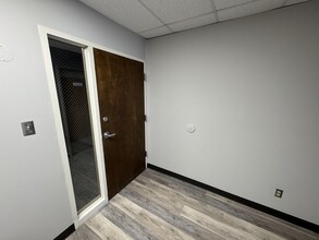 6650 S Vine St, Centennial, CO for lease Interior Photo- Image 1 of 5