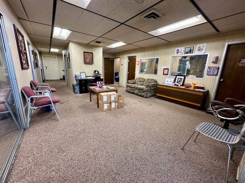 372 S Jefferson St, Ripley, TN for sale - Lobby - Image 3 of 10