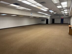 24435 Halsted Rd, Farmington Hills, MI for sale Interior Photo- Image 2 of 3