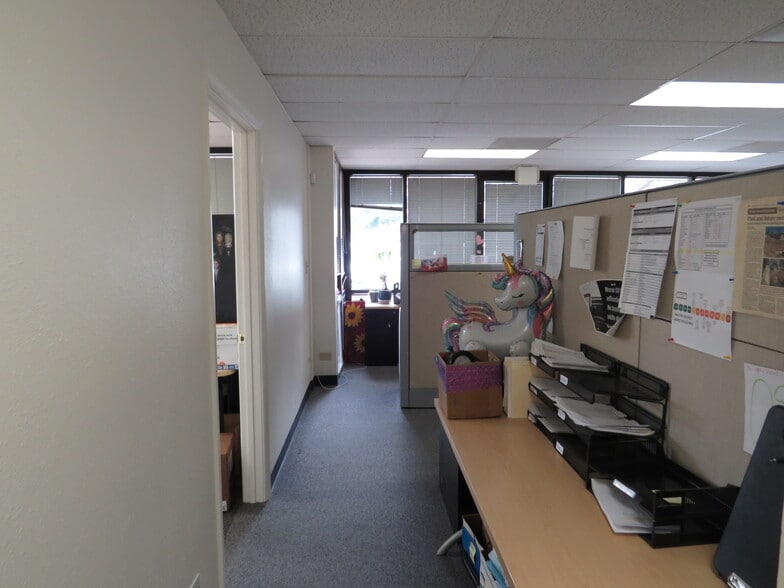 610 Garrison St, Lakewood, CO for lease - Building Photo - Image 3 of 9