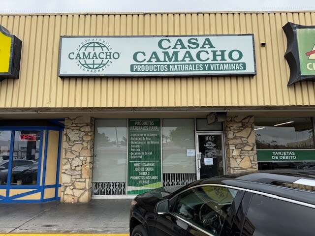 901-1039 Truman St, San Fernando, CA à louer - Photo du bâtiment - Image 2 de 6