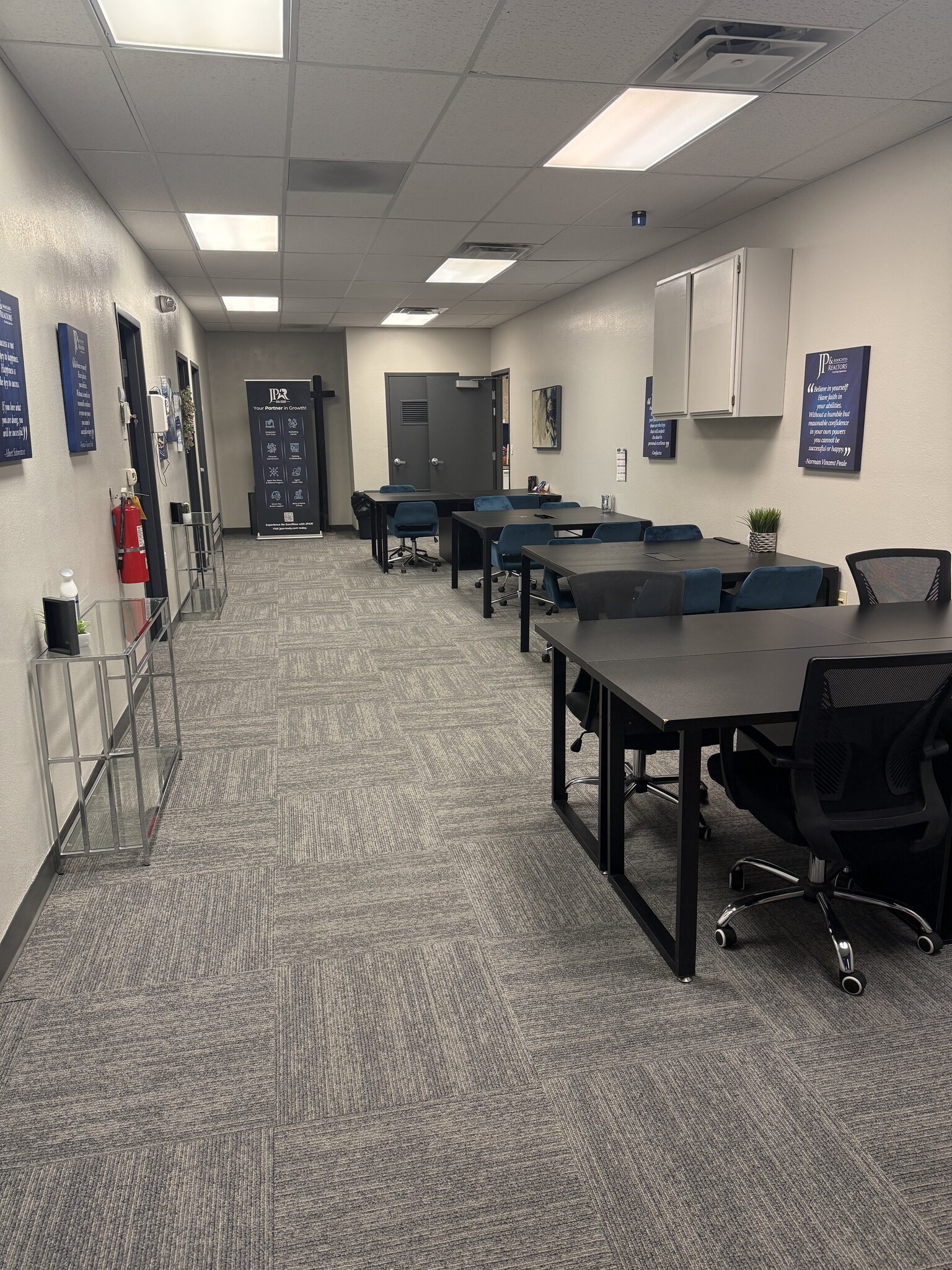 12350 Montwood Dr, El Paso, TX for lease Interior Photo- Image 1 of 8