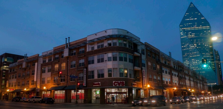 1001 Ross Ave, Dallas, TX à louer Photo principale- Image 1 de 3