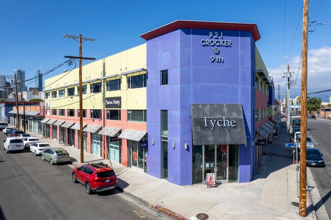More details for 921 Crocker St, Los Angeles, CA - Retail for Sale