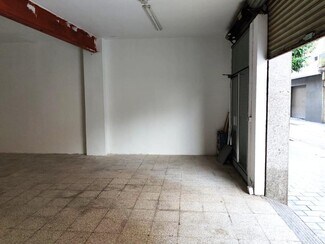 Plus de détails pour Multi-résidentiel à vendre