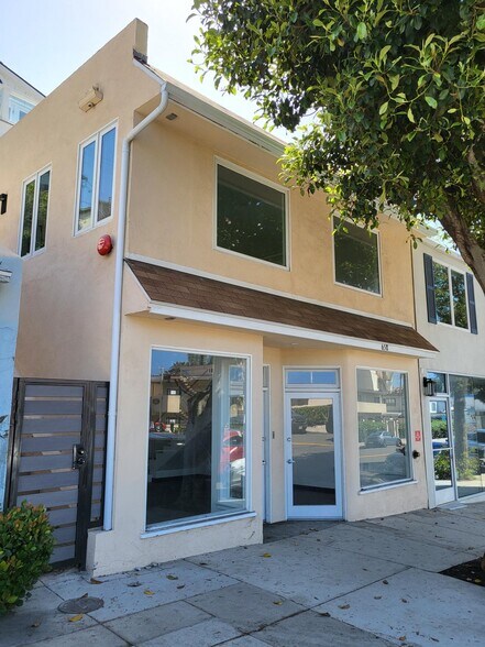 658 S Coast Hwy, Laguna Beach, CA à louer - Photo du bâtiment - Image 3 de 9