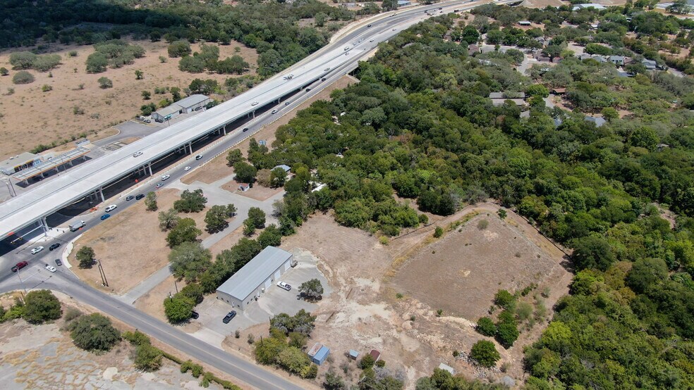 1290 River, New Braunfels, TX à vendre - Photo du bâtiment - Image 3 de 20