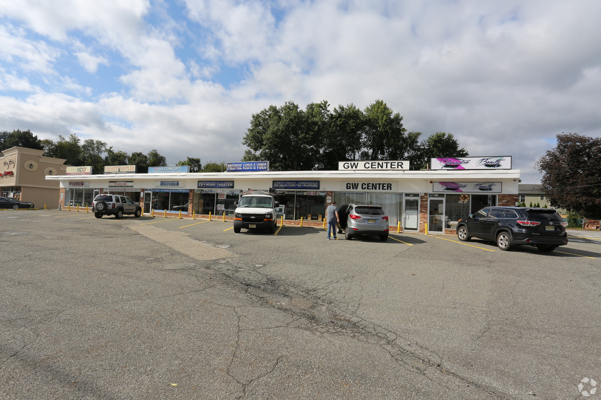 619-631 S Rt-23, Pompton Plains, NJ for sale Primary Photo- Image 1 of 1