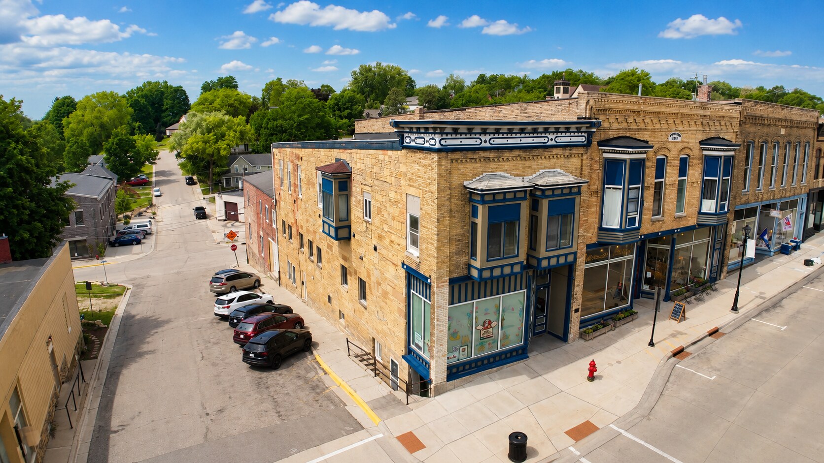104-110 High St, Mineral Point, WI à vendre Photo du bâtiment- Image 1 de 76