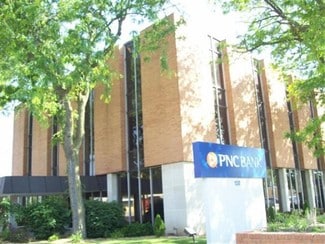 More details for 130 S State St, Belvidere, IL - Office for Lease