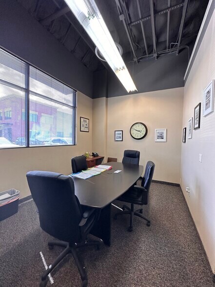 8725 Technology Way, Reno, NV à vendre - Photo du bâtiment - Image 2 de 8