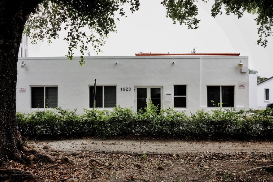 1920 SW 22nd St, Miami, FL for lease - Building Photo - Image 2 of 2