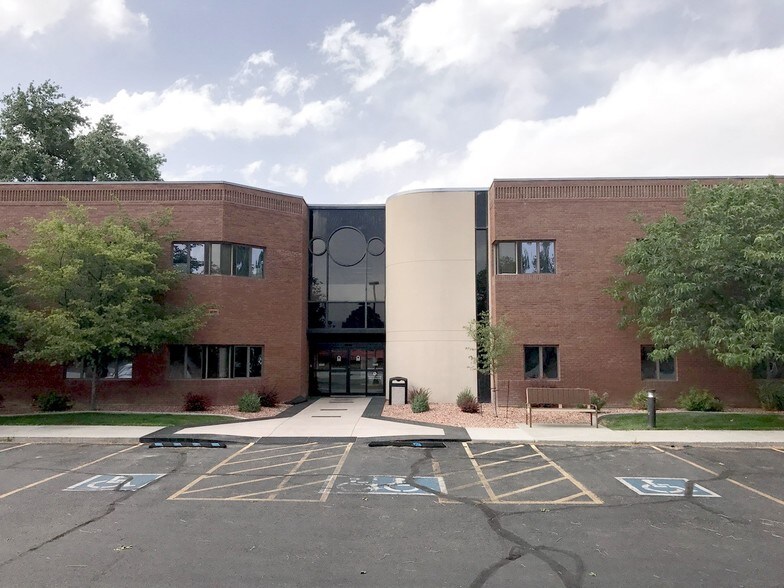 2530 N 8th St, Grand Junction, CO à vendre - Photo du bâtiment - Image 3 de 100
