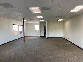 1320-1340 W Valley Pky, Escondido, CA for lease Interior Photo- Image 1 of 1