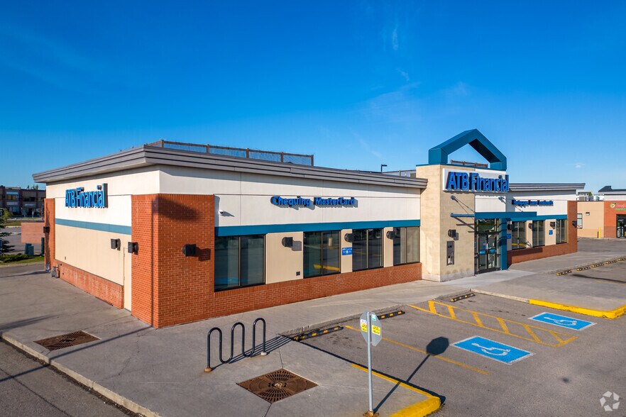 3660 Westwinds Dr NE, Calgary, AB for sale - Primary Photo - Image 1 of 1