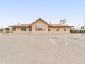 2275 NE McDaniel Ln, Mcminnville, OR for lease Interior Photo- Image 2 of 46
