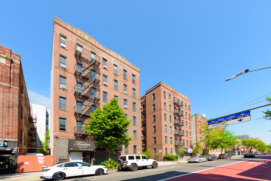 338 Rogers Ave, Brooklyn, NY for lease - Building Photo - Image 2 of 15