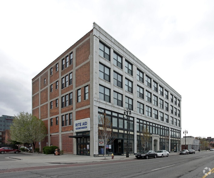 4600 Woodward Ave, Detroit, MI for lease - Primary Photo - Image 1 of 2