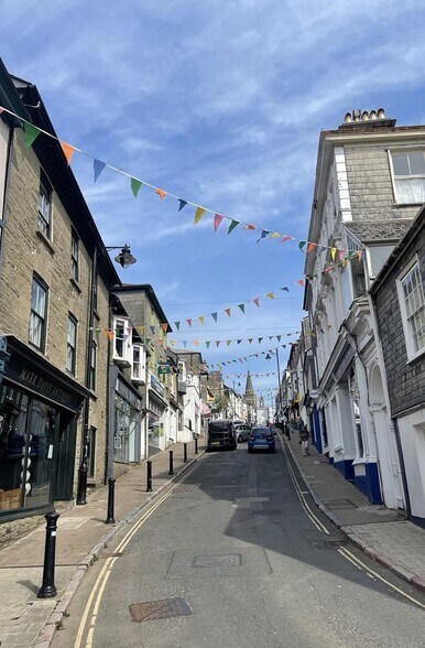 20 Fore St, Kingsbridge à vendre - Photo du bâtiment - Image 2 de 4