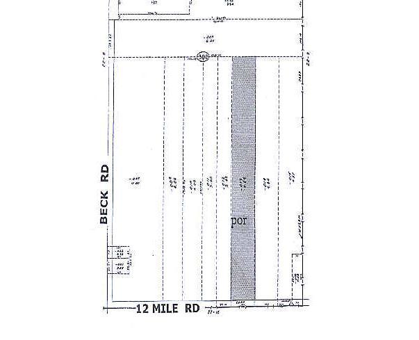 47000 W 12 Mile Rd, Wixom, MI à vendre - Photo du bâtiment - Image 2 de 2