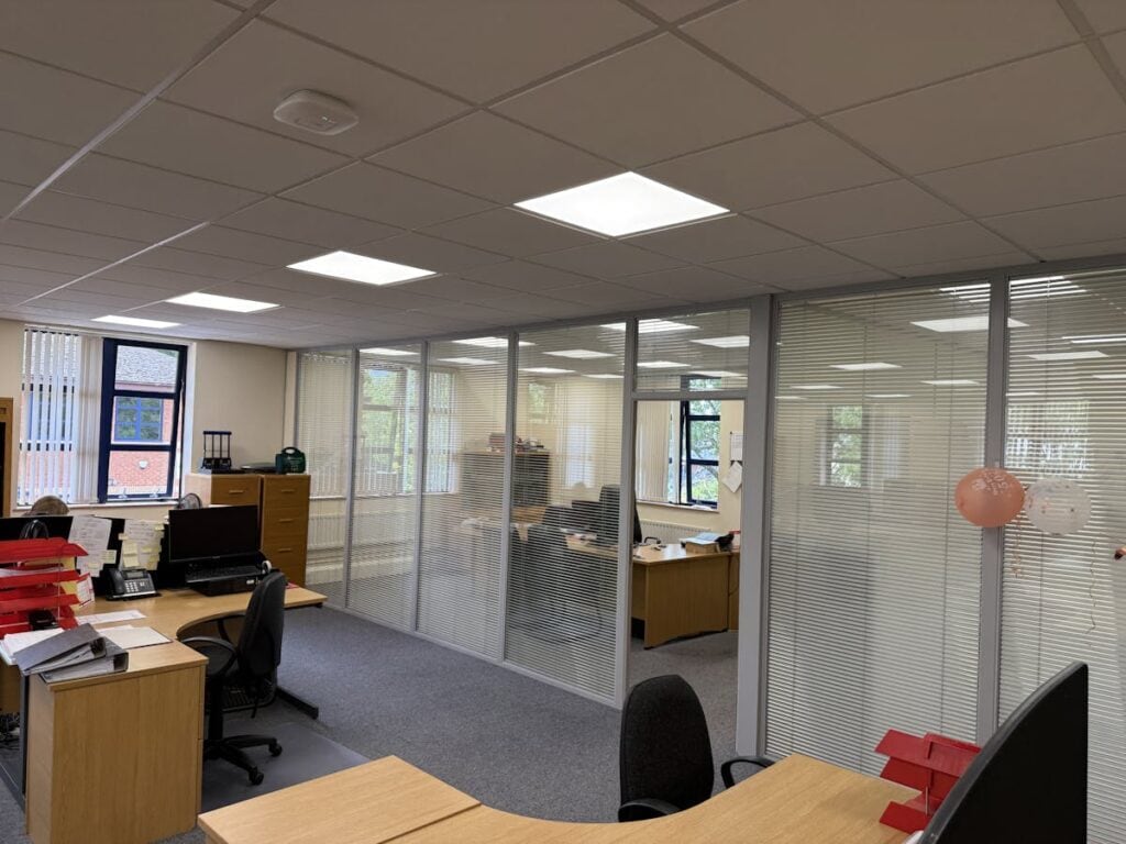 Burnt Meadow Rd, Redditch à louer Photo intérieure- Image 1 de 3