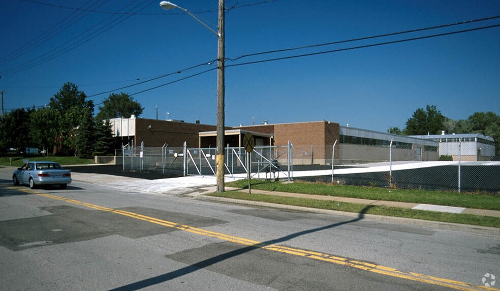 1491 Chardon Rd, Euclid, OH for sale - Primary Photo - Image 2 of 8