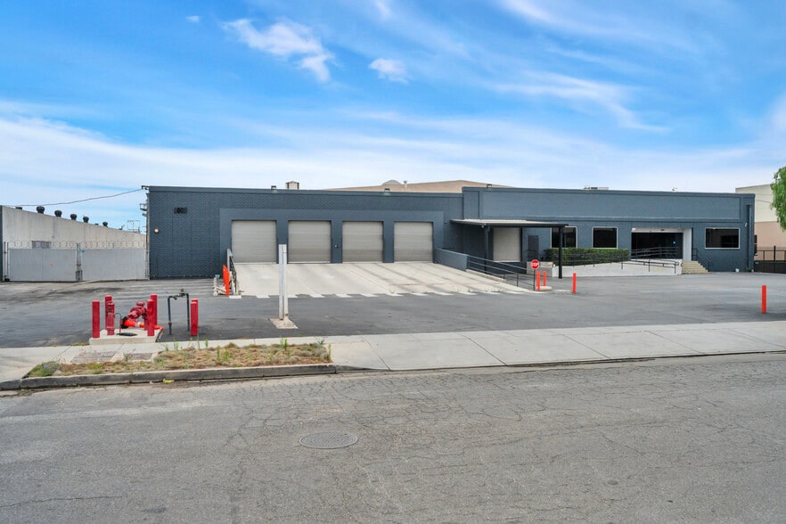 THE BELLANCA PORTFOLIO portfolio of 3 properties for sale on LoopNet.ca - Building Photo - Image 1 of 10