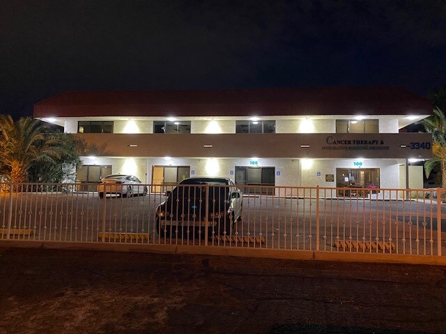 3340 Topaz St, Las Vegas, NV à louer - Photo du bâtiment - Image 2 de 14