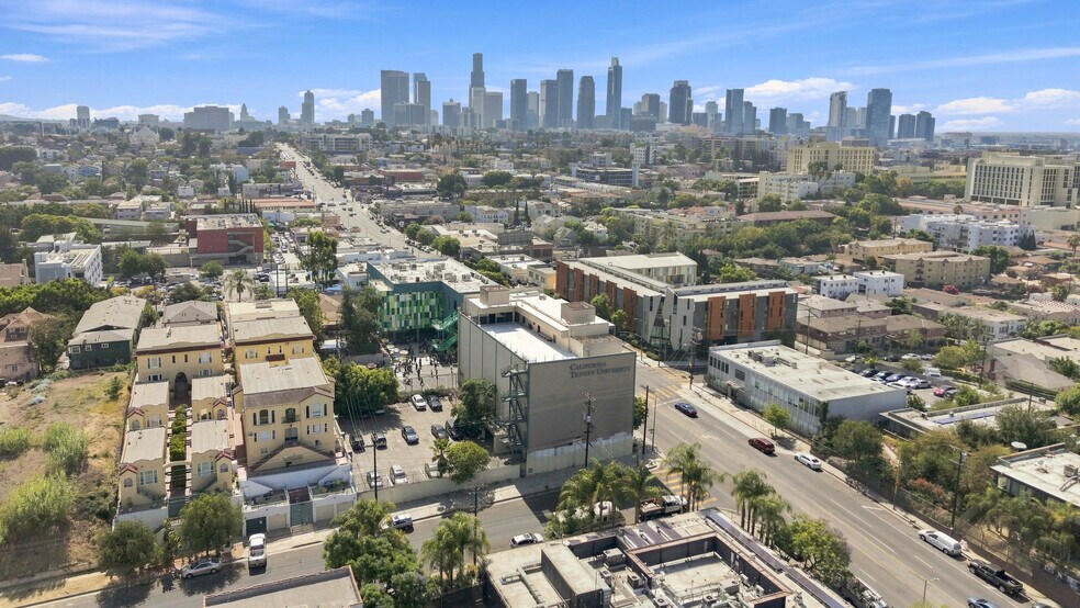 2333 Beverly Blvd, Los Angeles, CA for lease - Building Photo - Image 3 of 43