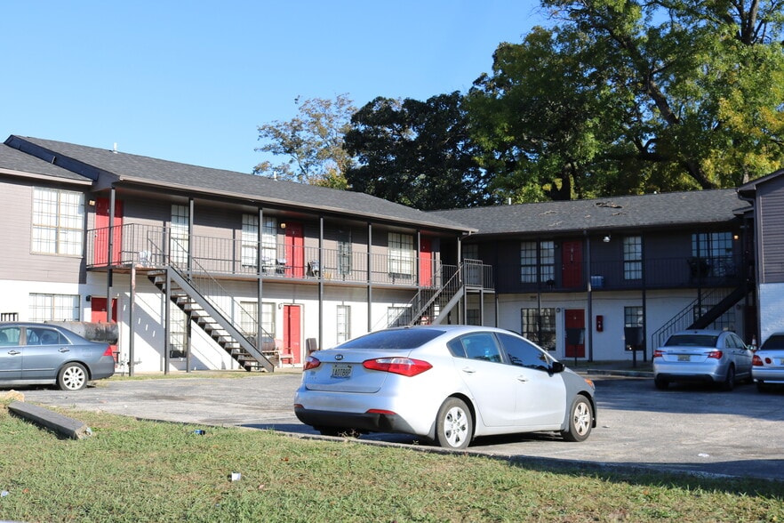 7700 1st Ave S, Birmingham, AL à vendre - Photo du bâtiment - Image 2 de 4
