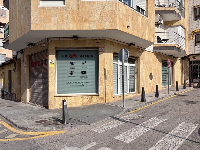 Commerce de détail dans Torrevieja à vendre - Photo du bâtiment - Image 2 de 15