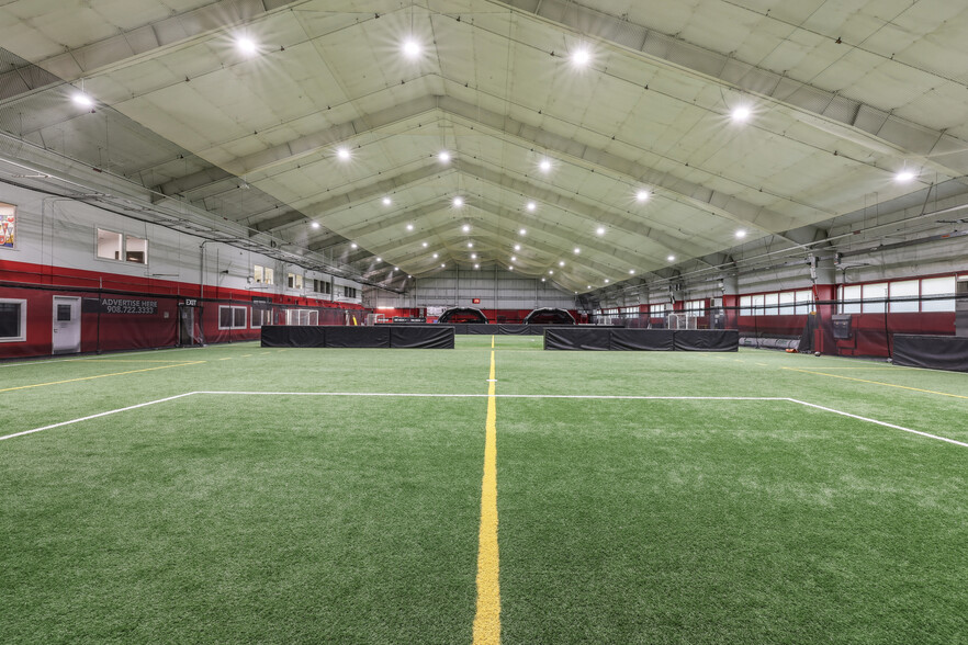 460 Milltown Rd, Bridgewater, NJ for sale - Interior Photo - Image 2 of 4