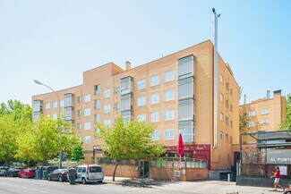 Plus de détails pour Avenida Machupichu, 85, Madrid - Commerce de détail à louer