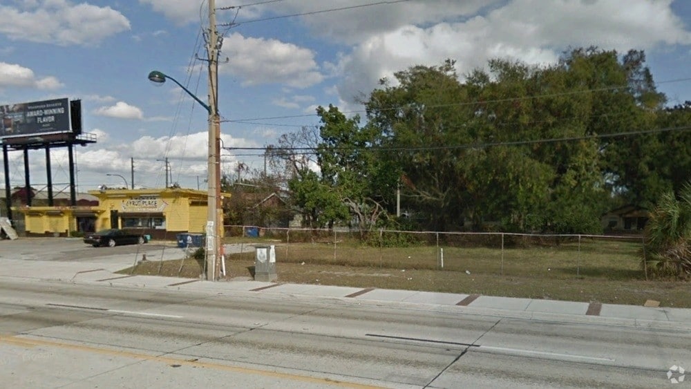 707 S Orange Blossom Trl, Orlando, FL à vendre Photo principale- Image 1 de 13