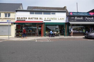 Plus de détails pour 82-84 Main St, Larne - Commerce de détail à louer