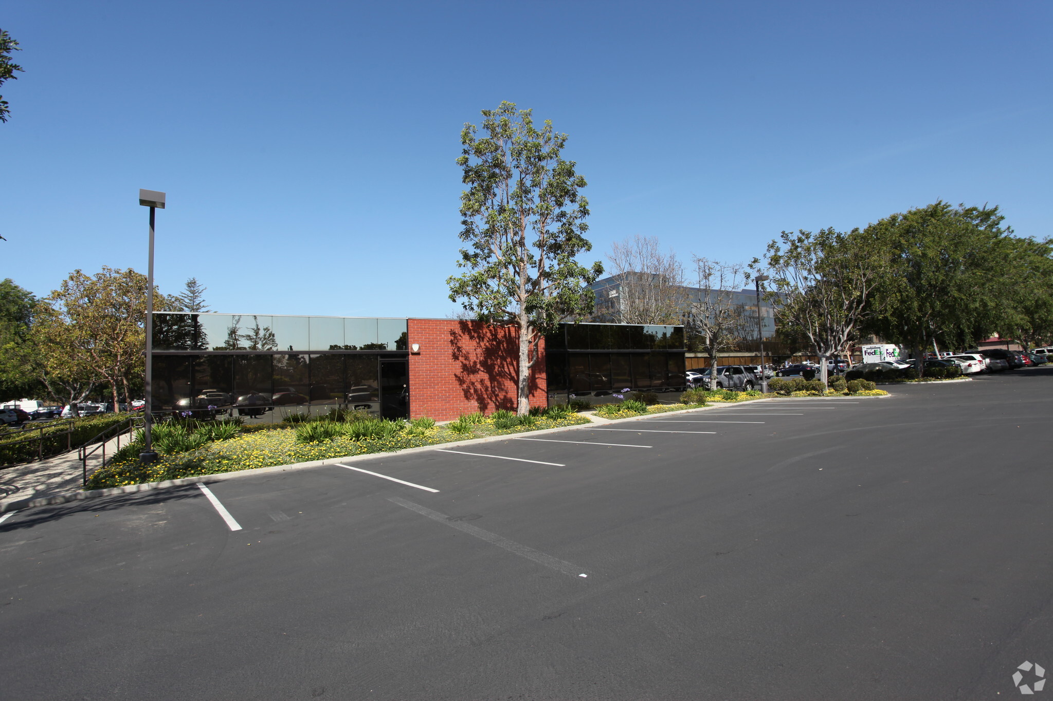 6555 Telephone Rd, Ventura, CA for lease Building Photo- Image 1 of 4