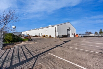 301 Wetmore St, Manteca, CA à vendre Photo intérieure- Image 2 de 8