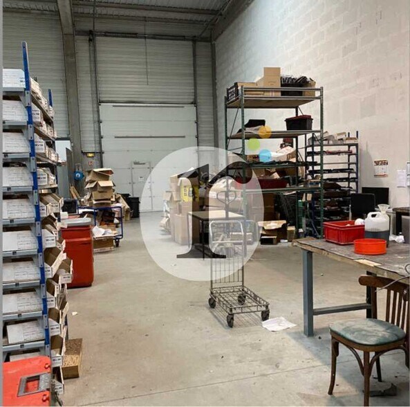 Flex in Hallennes-lez-Haubourdin for lease - Building Photo - Image 2 of 5