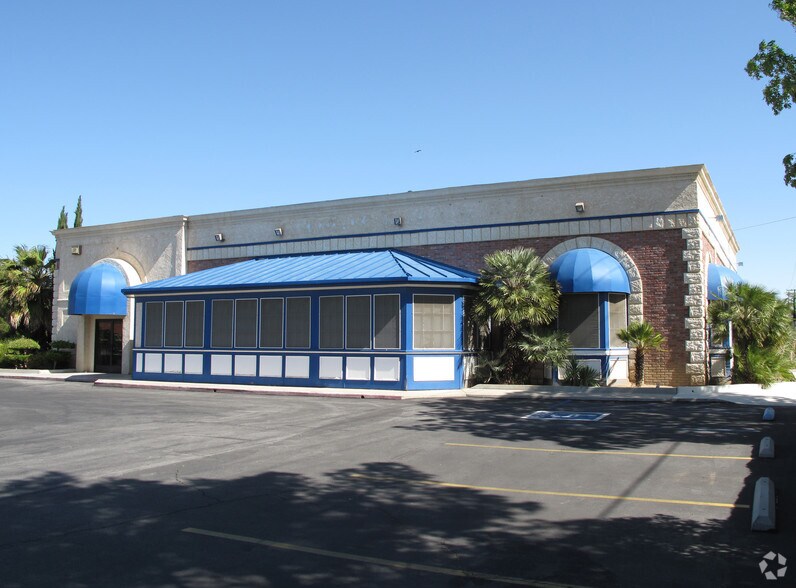 43997 N 15th St W, Lancaster, CA à vendre - Photo du bâtiment - Image 2 de 4