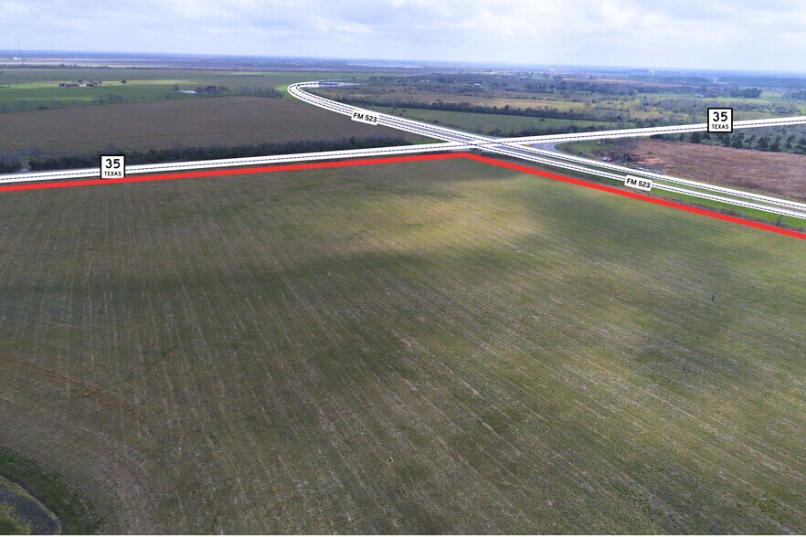 00 FM 523, Angleton, TX à vendre - Photo principale - Image 1 de 13
