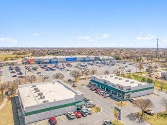 Plus de détails pour 627 12th Ave NE, Norman, OK - Commerce de détail à louer